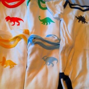 5 size 6 months onsies